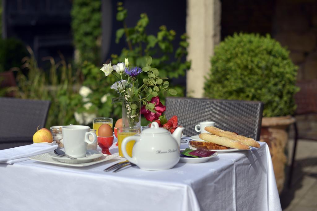 Art'Hotel & Spa Le Potin Gourmand Cluny Exteriör bild